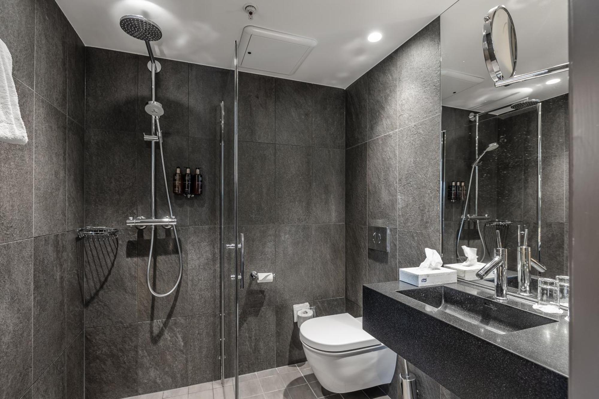 Standard Twin Room,1629889319:JPEG