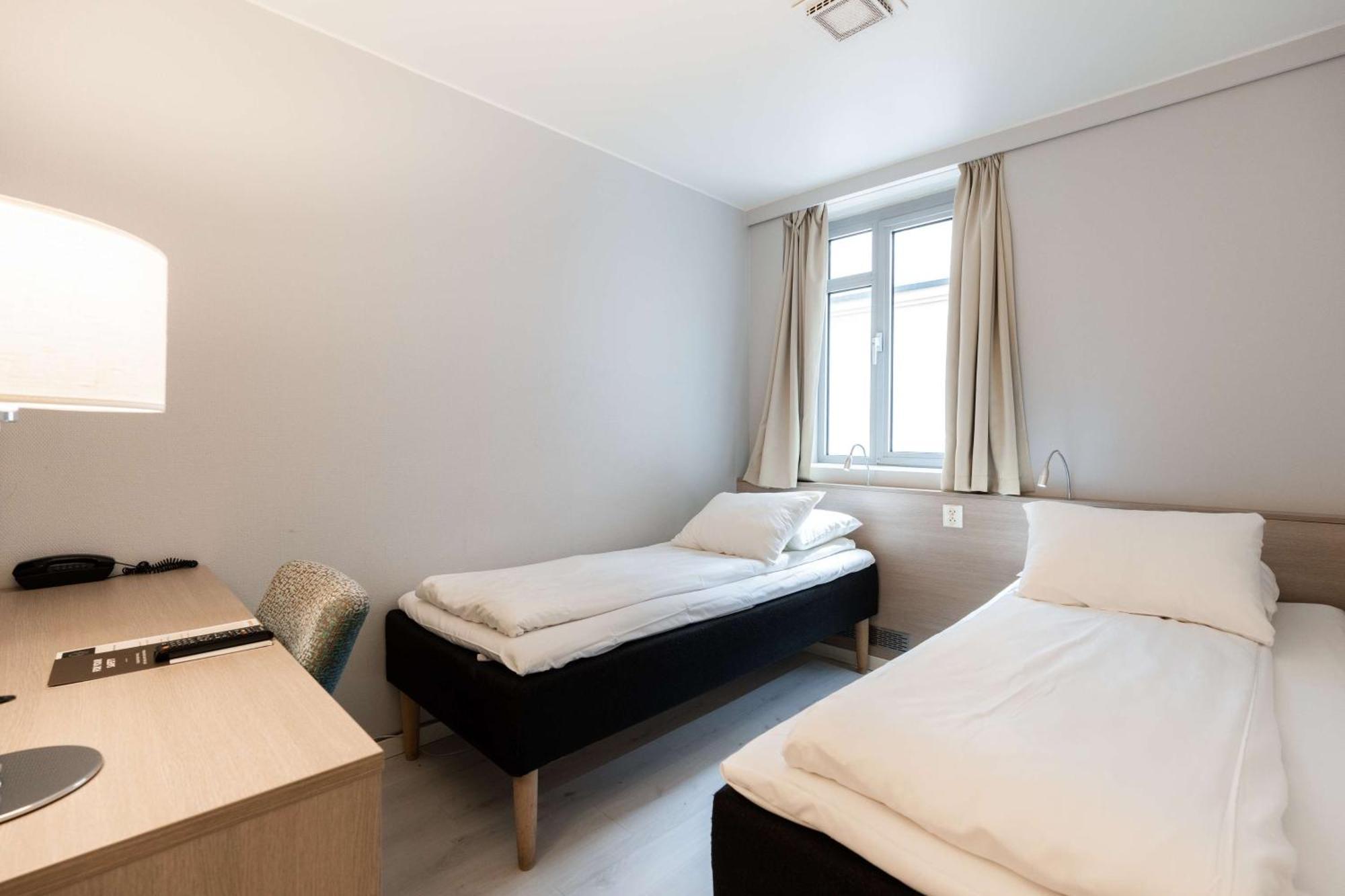 Standard Twin Room,1649884739:JPEG
